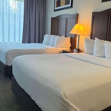 Best Western Plus Hannaford Inn & Suites Kenwood Luaran gambar