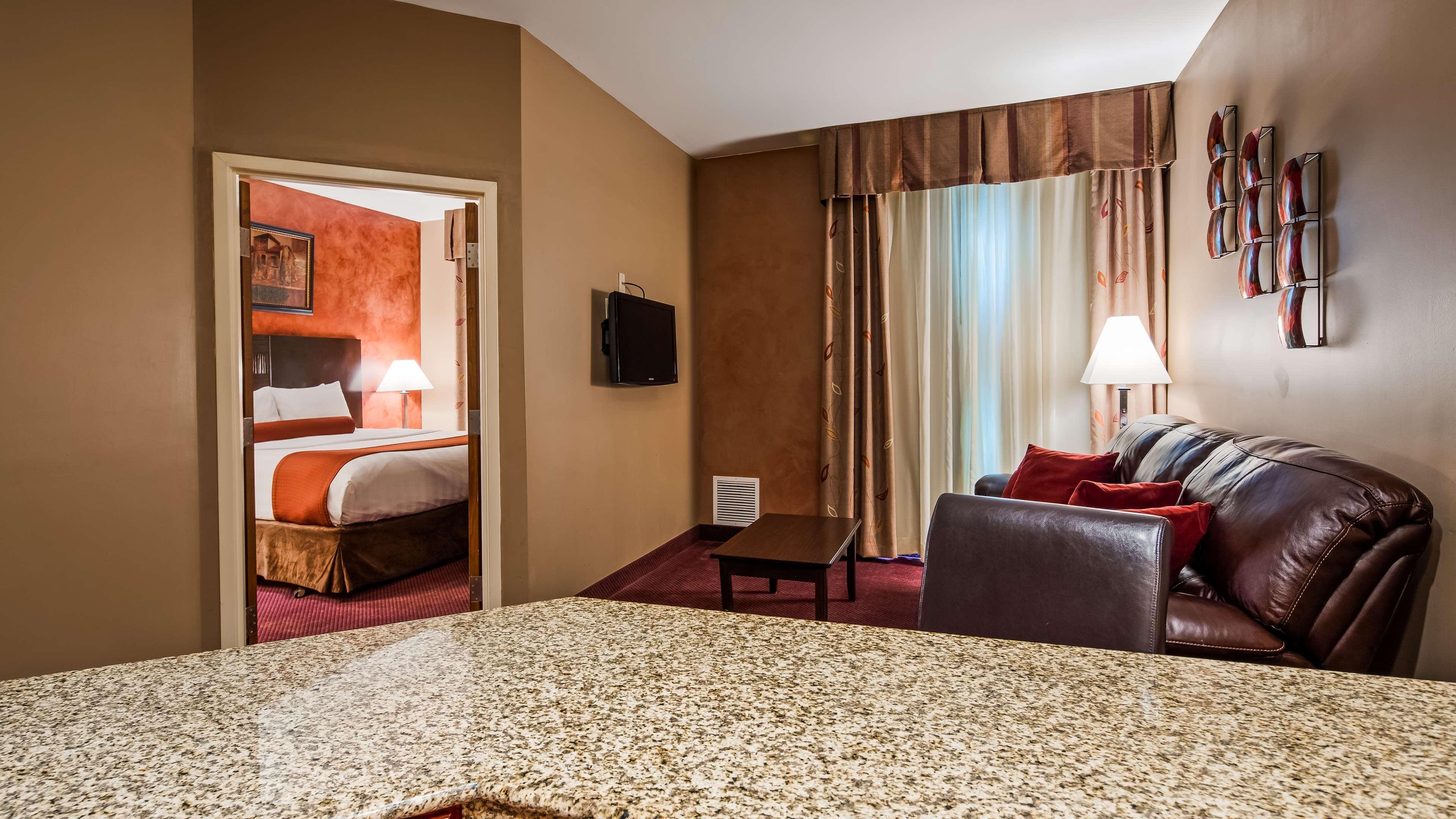 Best Western Plus Hannaford Inn & Suites Kenwood Luaran gambar
