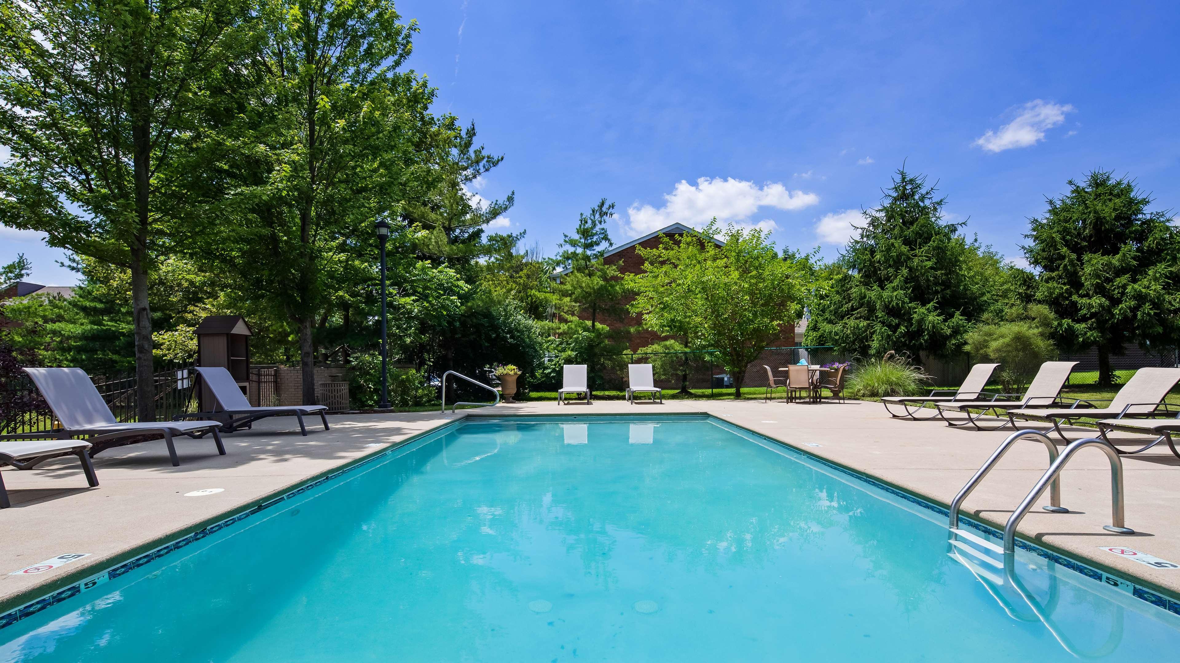 Best Western Plus Hannaford Inn & Suites Kenwood Luaran gambar
